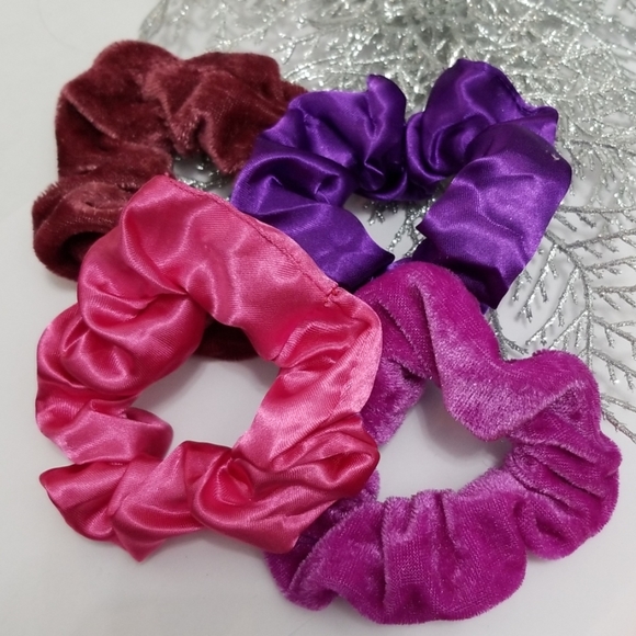NEW 3/$20 Set of 4 Hair Scrunchies